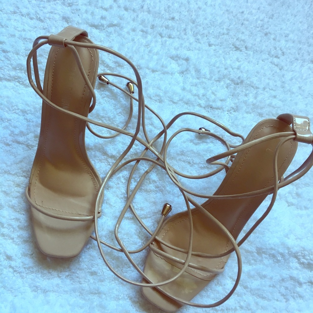 Tie up heels